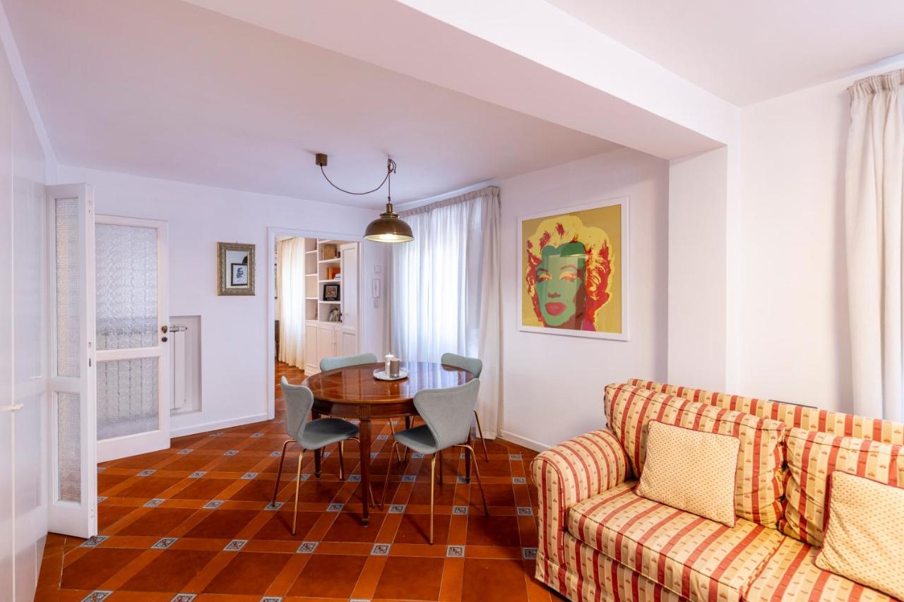 Parlamento Luxury Apartment Roma Esterno foto