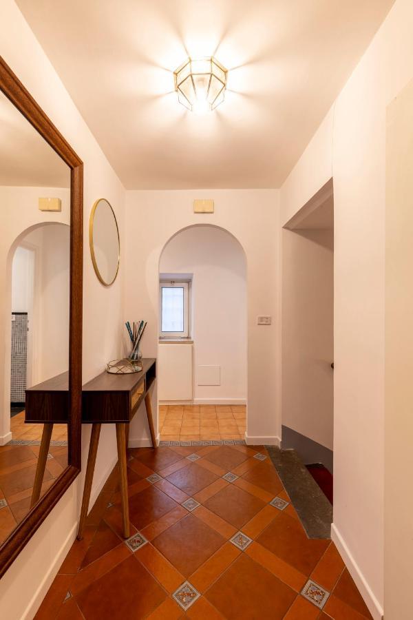 Parlamento Luxury Apartment Roma Esterno foto
