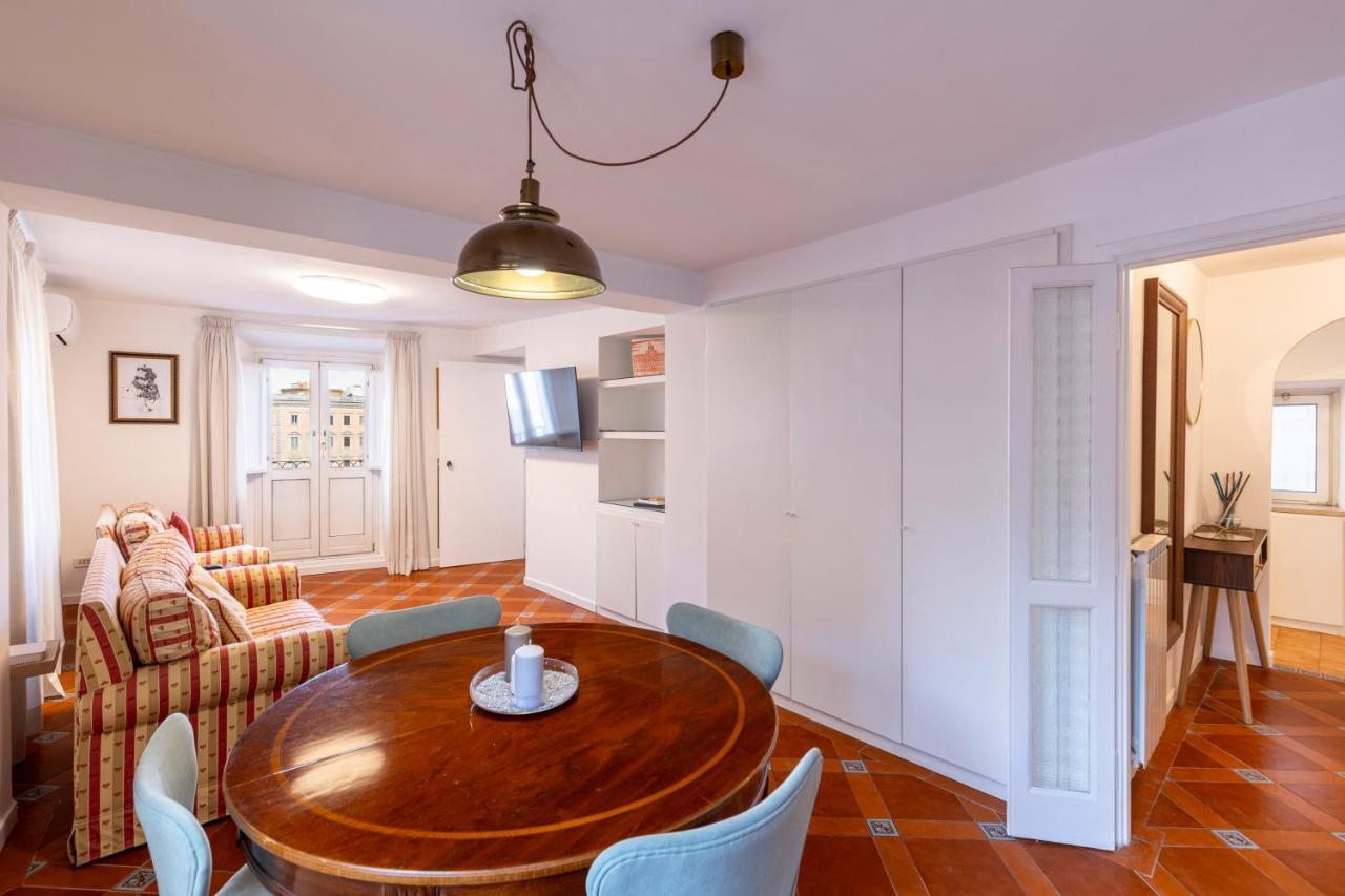Parlamento Luxury Apartment Roma Esterno foto
